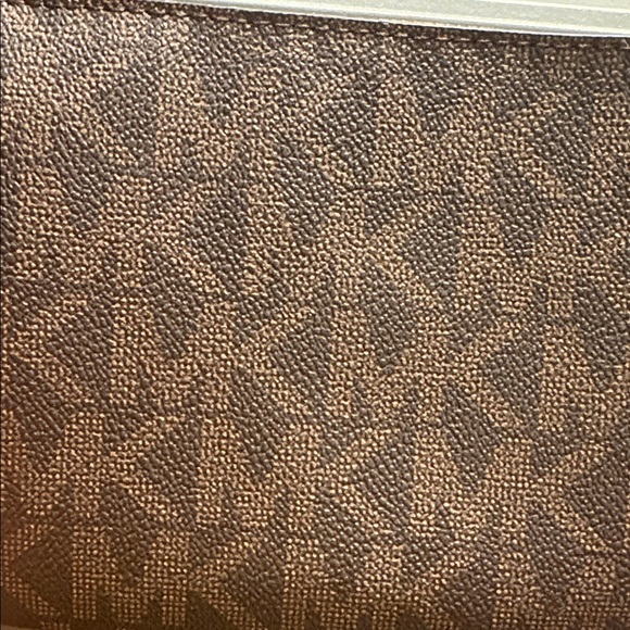 Michael Kors Dark Brown Crossbody belt Bag with gold chain link hardware - Picture 9 of 12